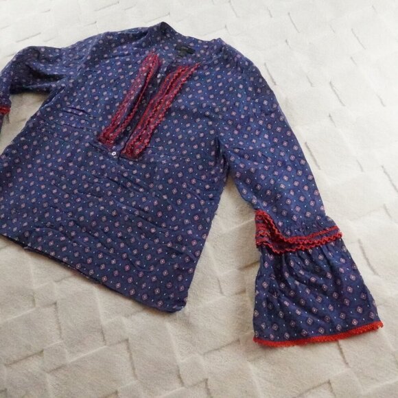 J Crew Silk Blend Embroidered Printed Button Bell Sleeve Top Womens 6 - Picture 2 of 11